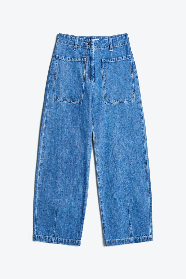 The Interval Jean in Mid Wash. A well-loved Kloke classic. A straight, wide leg with higher rise waist, back yoke detail, and feature patch pockets. Crafted from premium 12oz Japanese denim. Available in 10 sizes.