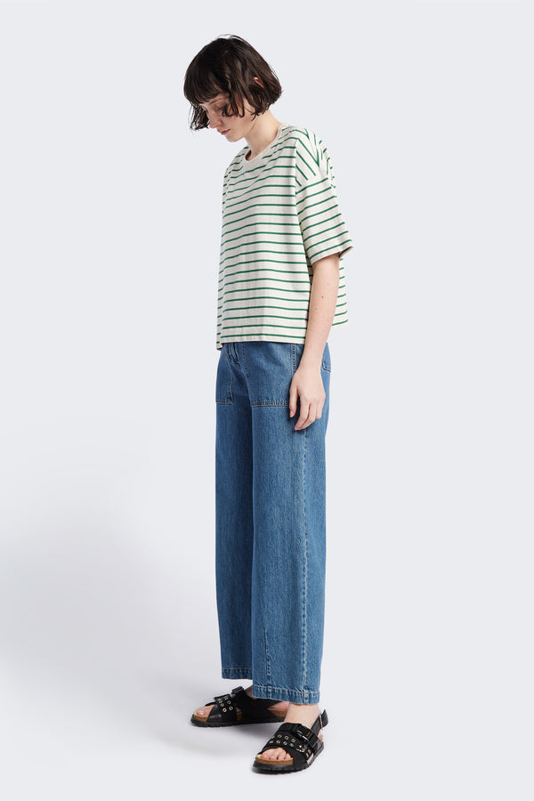The Interval Jean in Mid Wash. A well-loved Kloke classic. A straight, wide leg with higher rise waist, back yoke detail, and feature patch pockets. Crafted from premium 12oz Japanese denim. Available in 10 sizes.