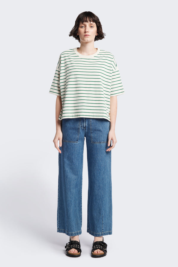 The Interval Jean in Mid Wash. A well-loved Kloke classic. A straight, wide leg with higher rise waist, back yoke detail, and feature patch pockets. Crafted from premium 12oz Japanese denim. Available in 10 sizes.