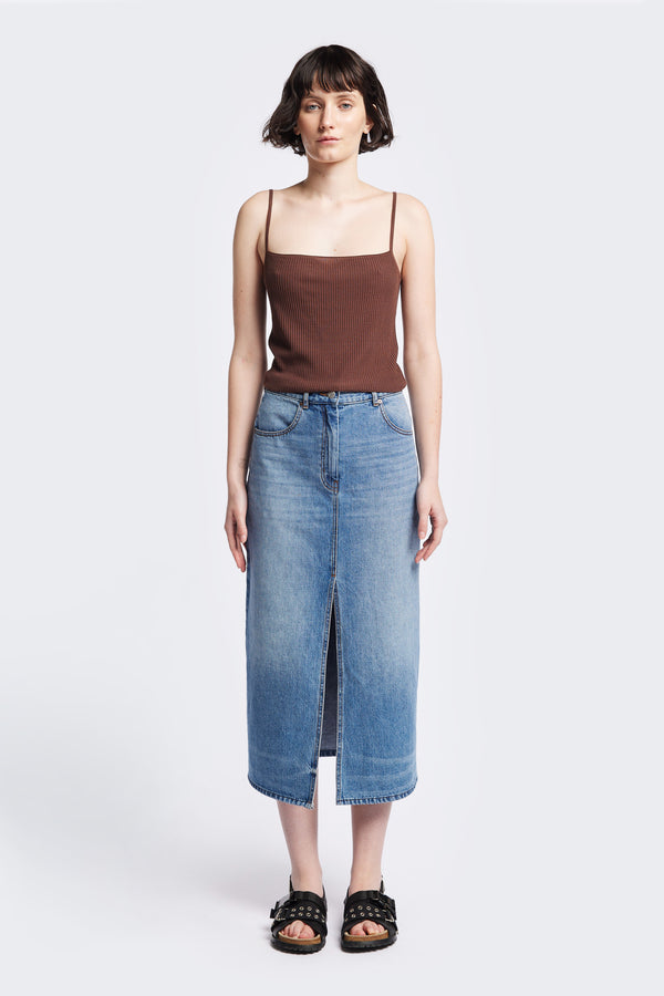 Sial Knit Cami in cocoa ribbed fabric, featuring a slim fit, round scoop neckline, and square back. The hemline sits just at the waistband, styled with a skirt or pants. Available in 5 sizes.