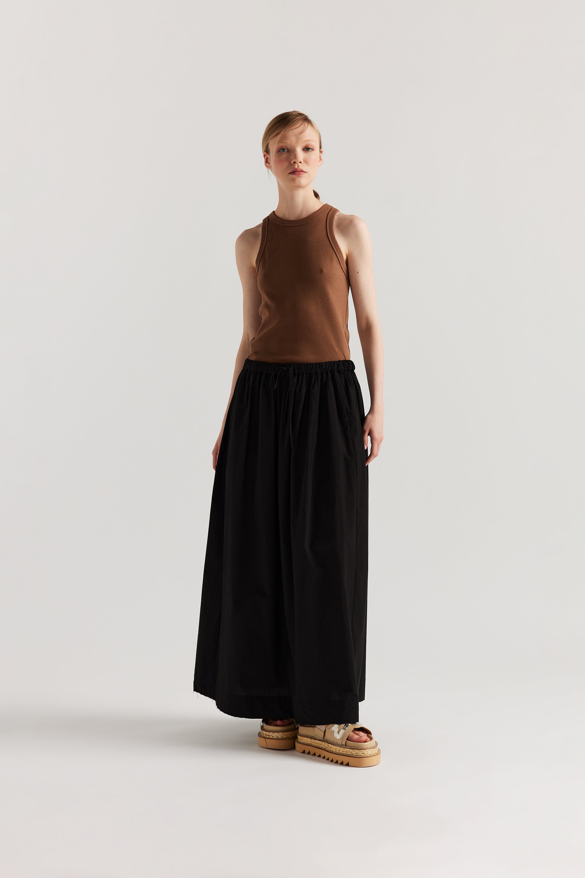 Shop Tempo Gathered Skirt — Black | Kloke