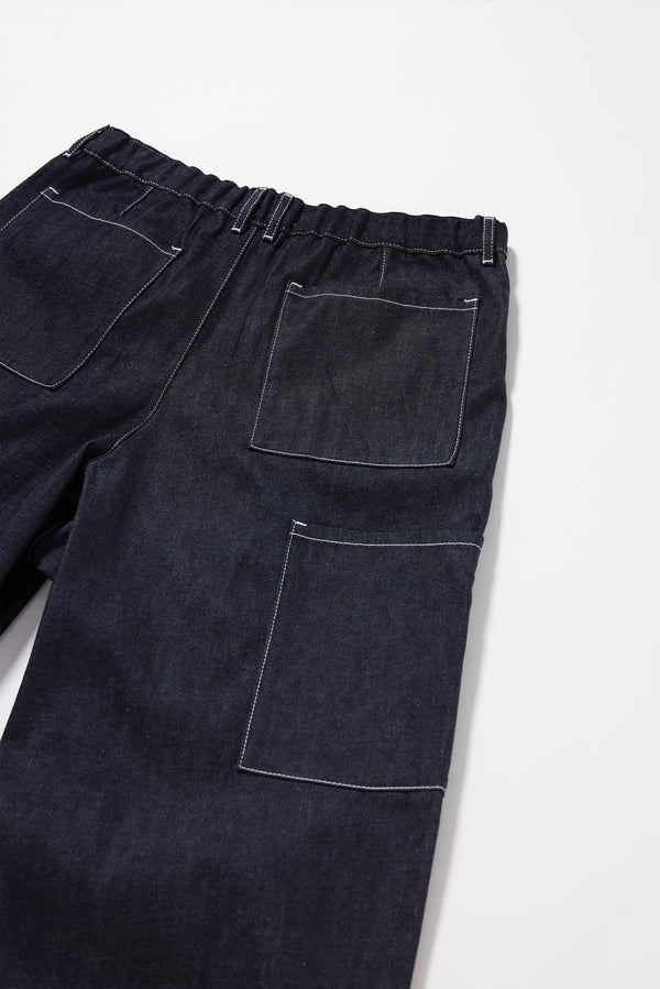 Close-up of the cargo pocket detailing on the Lull Jean.