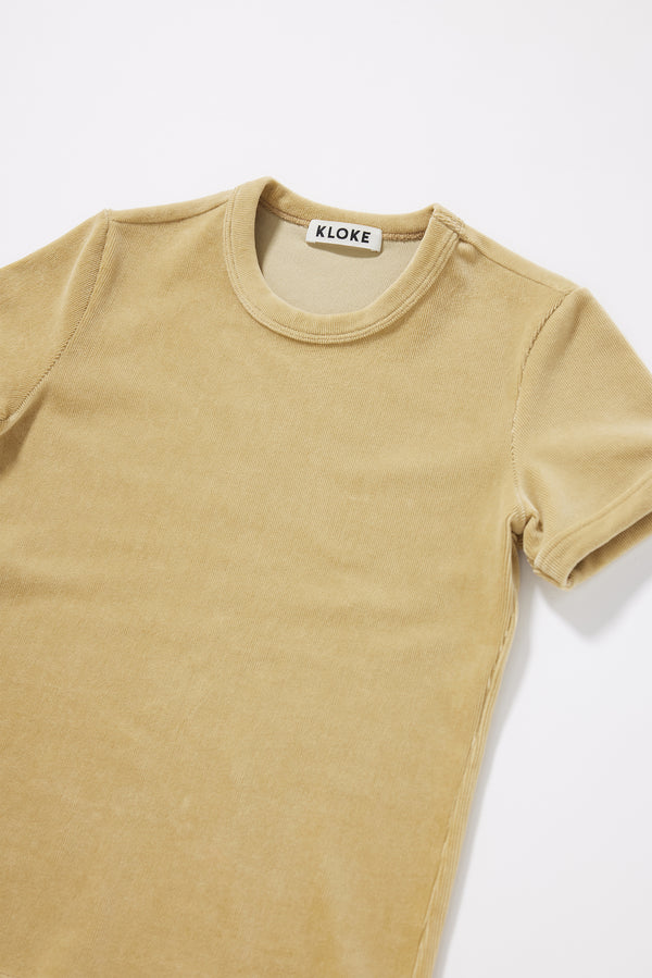 Saffron Tee in yellow, close-up of Japanese stretch velvety corduroy fabric