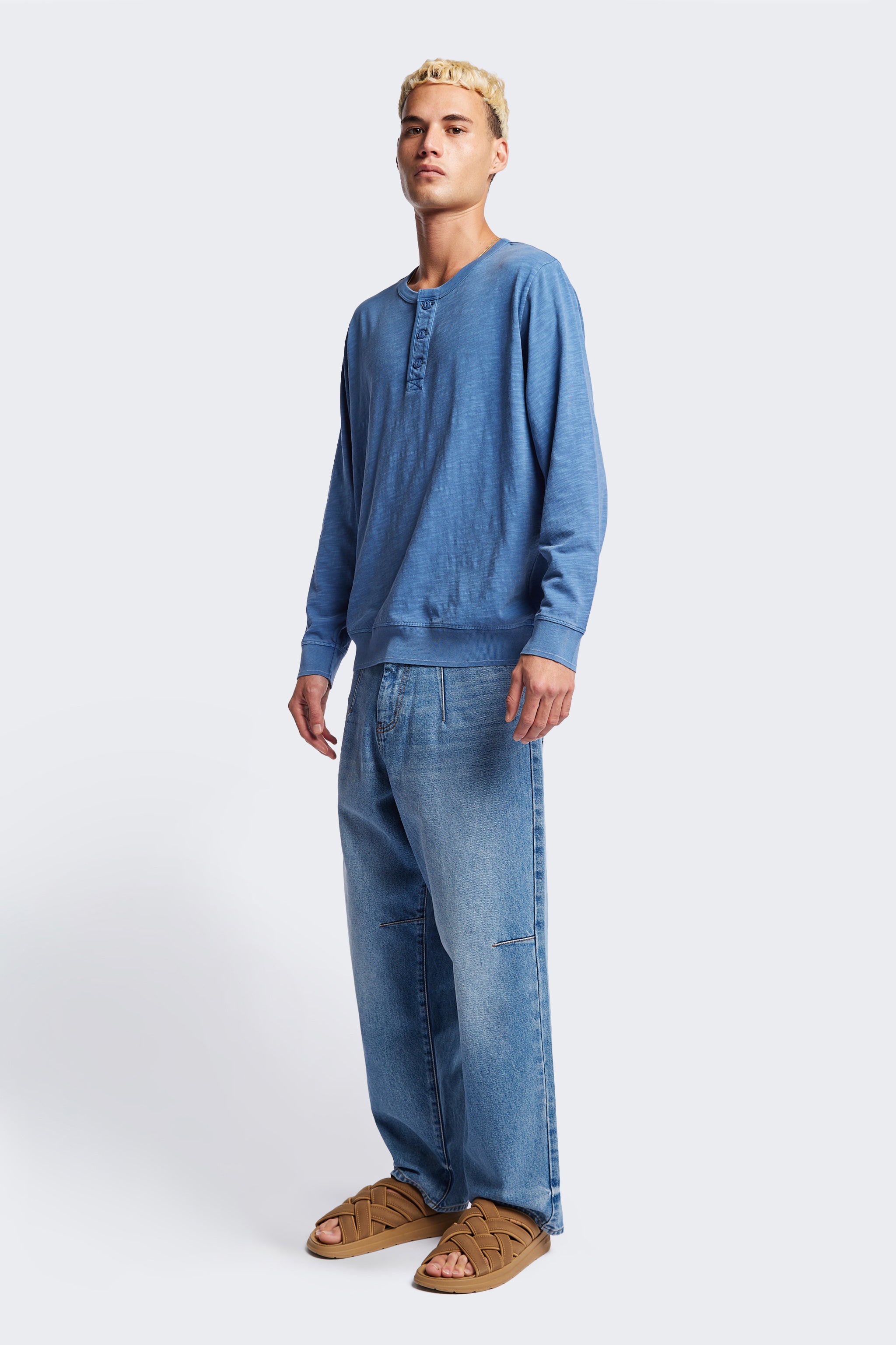 Shop Asperse Henley Pullover - Blue | Kloke
