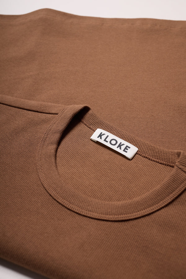 Fabric texture detail of Japanese-milled ribbed cotton Veil tee in cocoa brown 