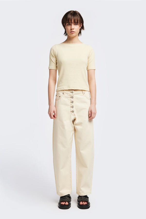 Front of the arbour top, a slim-fitting t-shirt-style top, in pale yellow. With a boat neckline and single bind trim, made from fine Japanese rib knit with slight stretch, perfect for casual and stylish outfits