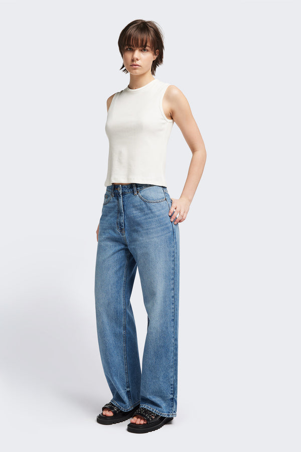 Front of the Hillside Tank in Off White, a slim-fitting crew neck top in fine Japanese rib knit, featuring a sleek, minimalist design