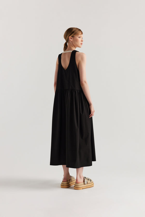 Nilas Dress Black