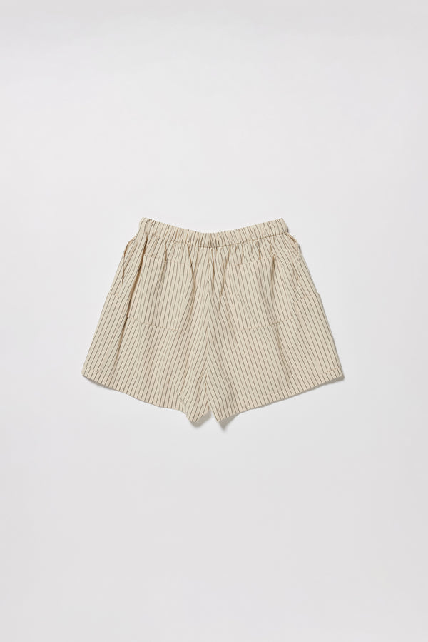 Flat back short of the white and black pin stripe vesper short, a wide loose fit short with elasticated waistband. 