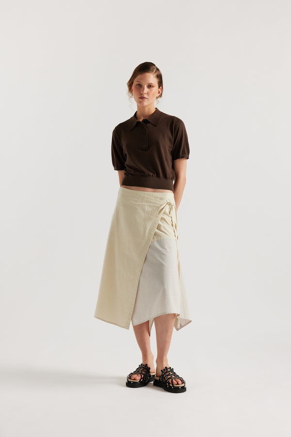 KLOKE short sleeve knit polo in Coffee, front view